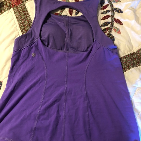 Lulumemon tank ( sold on another site) - Picture 2 of 3